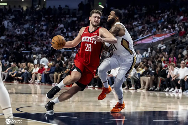 NBA季前赛综述:火箭<a href=/lanqiu/spurs/ target=_blank class=infotextkey>马刺</a><a href=/lanqiu/magic/ target=_blank class=infotextkey>魔术</a>领跑 新趋势与球队百态