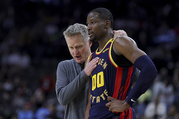 勇士阵容待补!训练营半月后开营仅10人在列,库明加资质报价引投入度顾虑