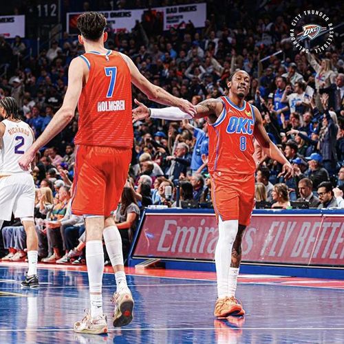 雷霆49分血洗<a href=/lanqiu/suns/ target=_blank class=infotextkey>太阳</a>+手握多签,霍姆格伦成顶级内线